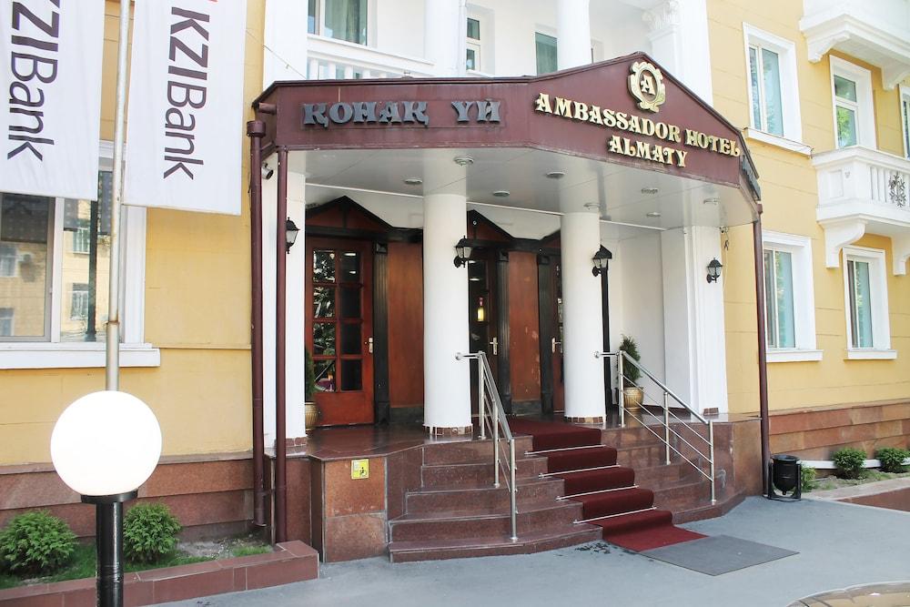 Ambassador Hotel Almaty Bagian luar foto