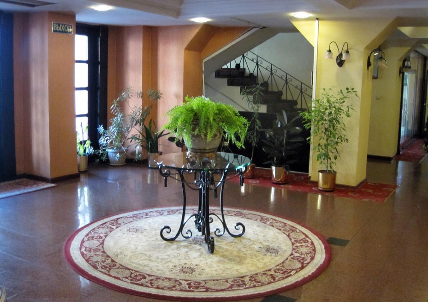 Ambassador Hotel Almaty Bagian luar foto